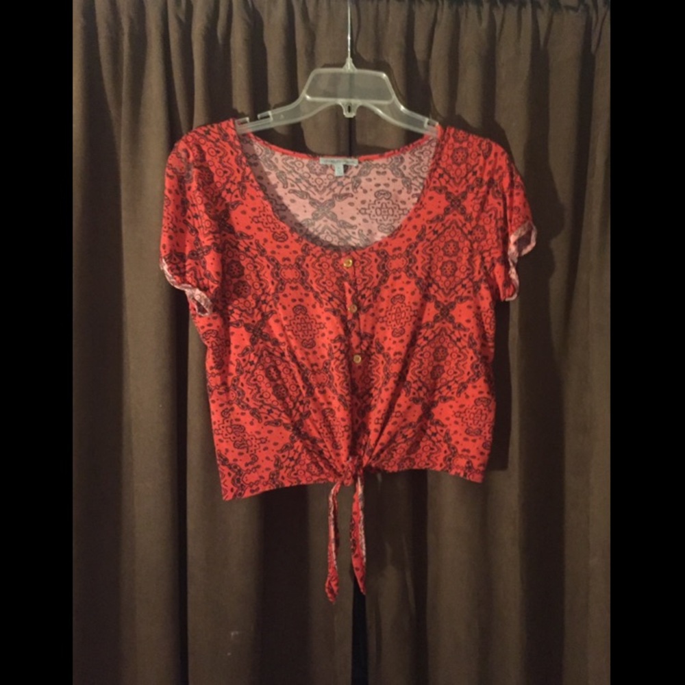 Crop top